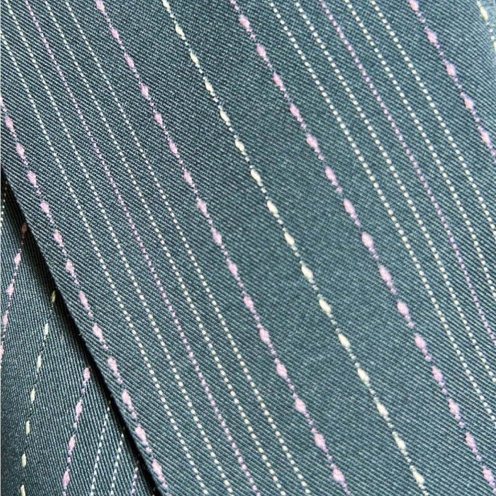 Courtenay Blue Pinstripe Blazer - Picture 4 of 13